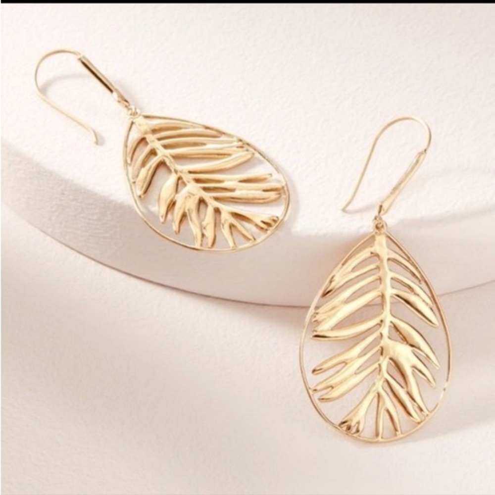 Stella & Dot Filigree Earrings - Botanical